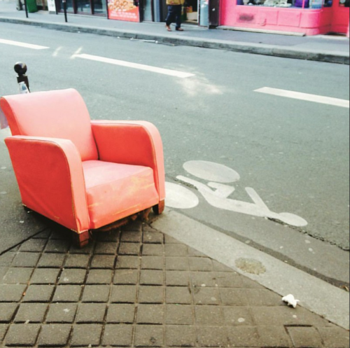 EMPTY CHAIR 01